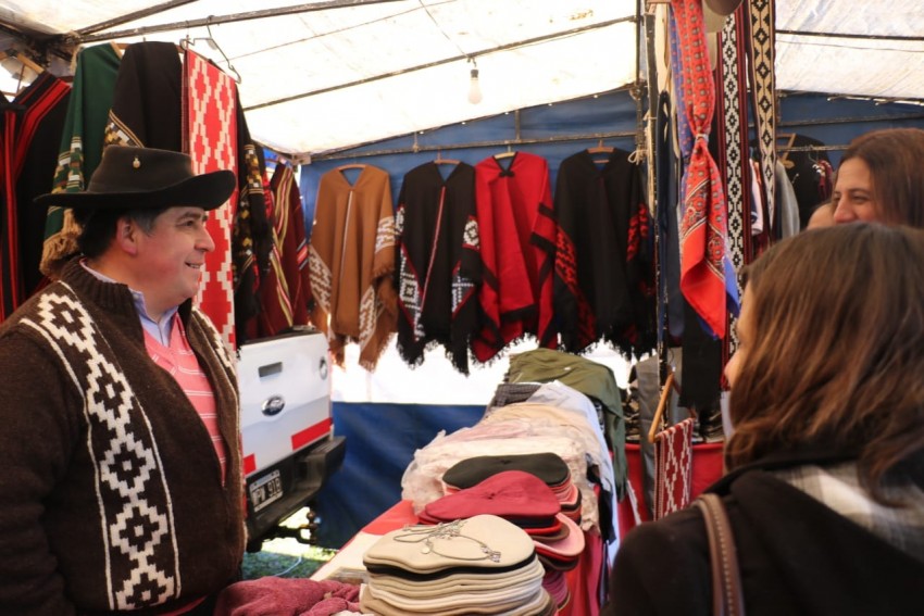 Funcionarios municipales participaron del acto de apertura de la Fiest