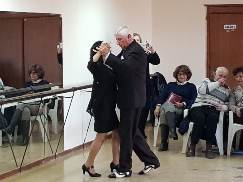 Juegos Bonaerenses: 4 parejas de folclore y 1 joven dibujante pasaron 