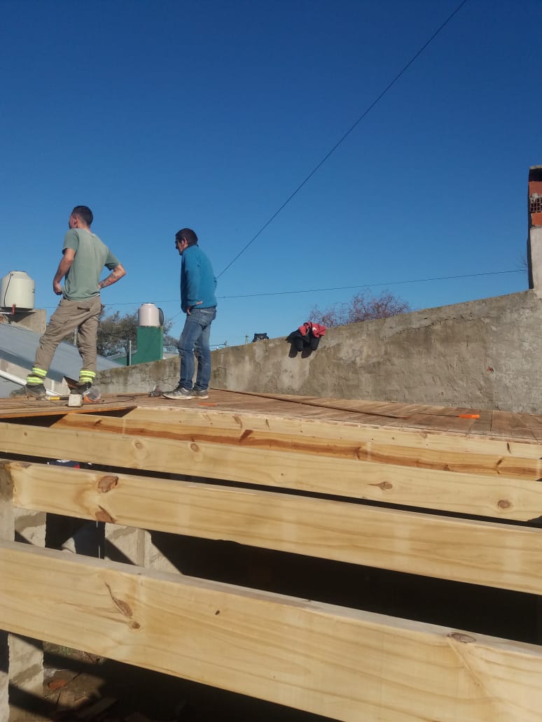 Continúa la construcción de módulos habitacionales