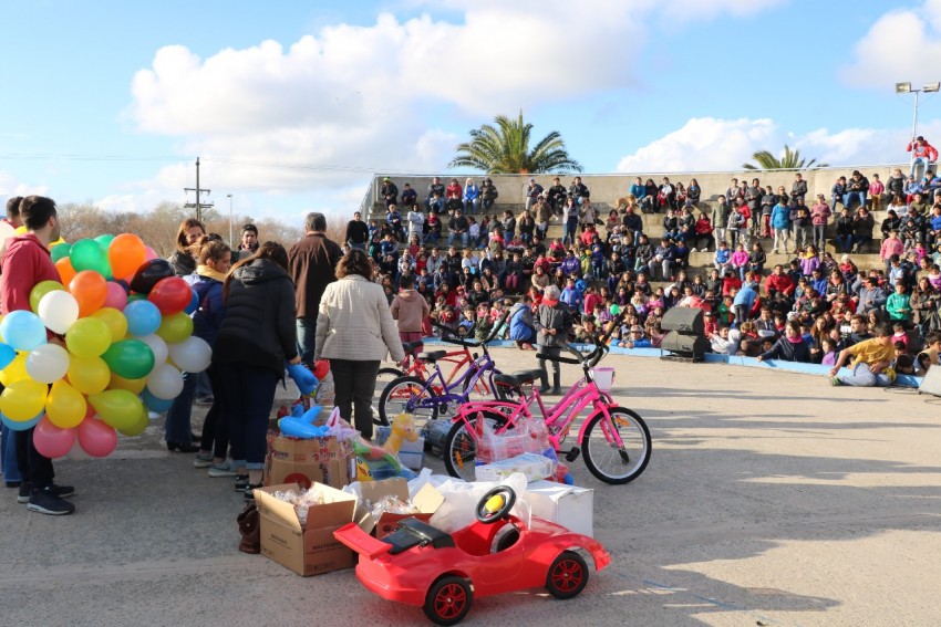El festejo del da del nio moviliz a 2.000 personas por el Paseo del