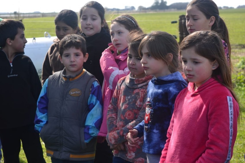 Ms de 30 chicos festejaron el da del nio en Macedo con juegos, rega