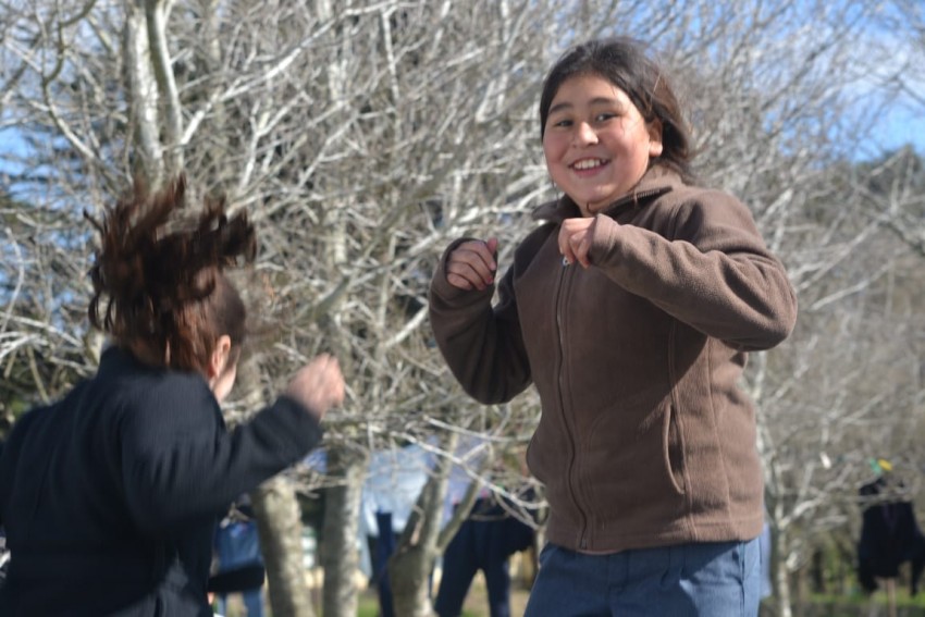 Ms de 30 chicos festejaron el da del nio en Macedo con juegos, rega