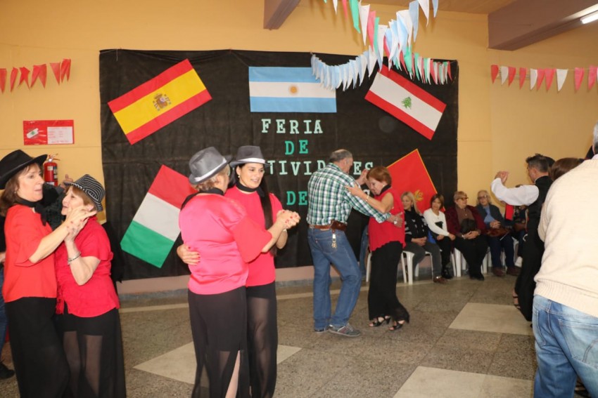 Ms de 600 personas disfrutaron de la gastronoma y la msica en Criso