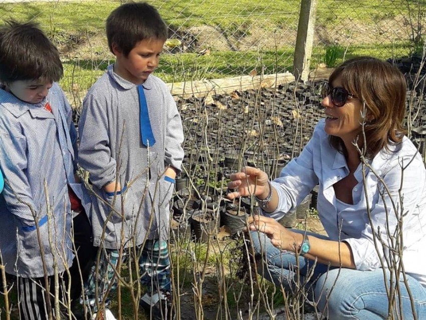Alumnos del Jardn Las Tunas visitaron el Vivero Municipal