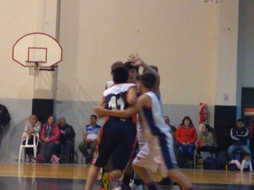 Bsquet: Nicols Telechea debut en el seleccionado de la Liga Costera