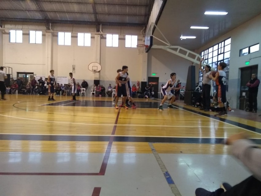 Bsquet: Nicols Telechea debut en el seleccionado de la Liga Costera