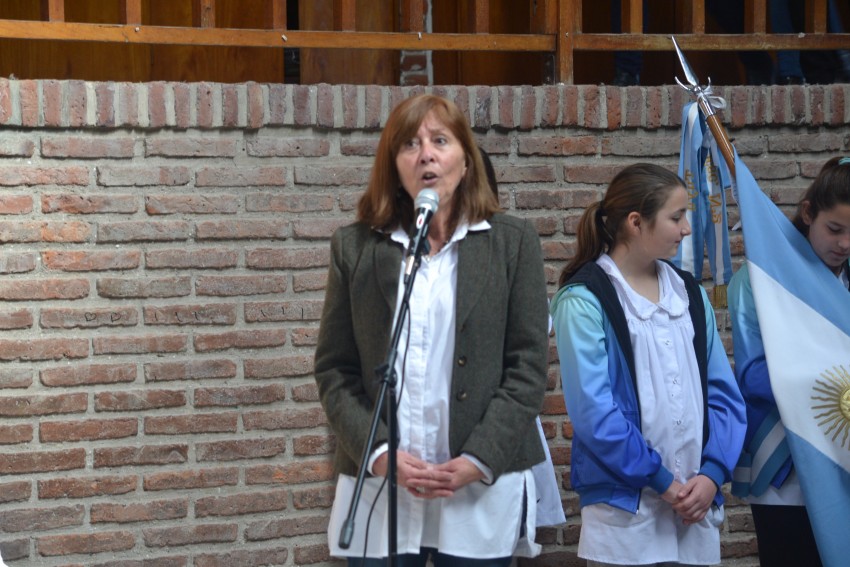 Da del Maestro: Las instituciones educativas realizaron el acto unifi