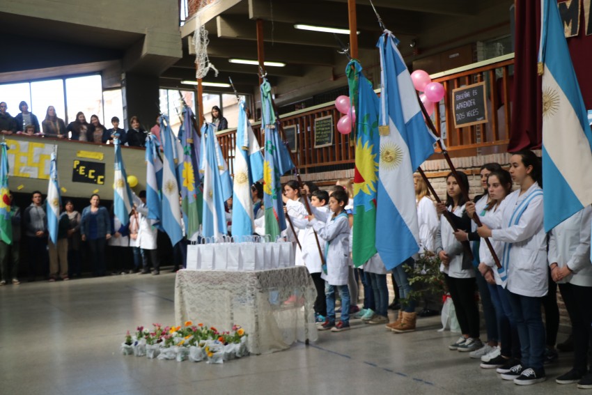 Da del Maestro: Las instituciones educativas realizaron el acto unifi