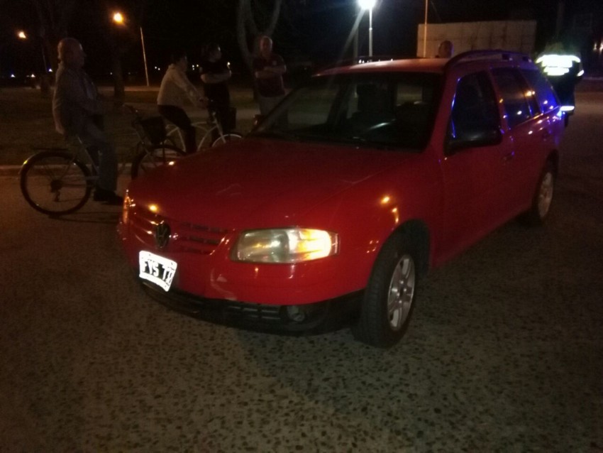 Un hombre que circulaba en bicicleta result herido a protagonizar un 