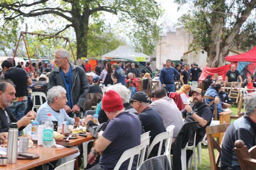 El motoasado reuni a ms de 500 participantes que llegaron de distint