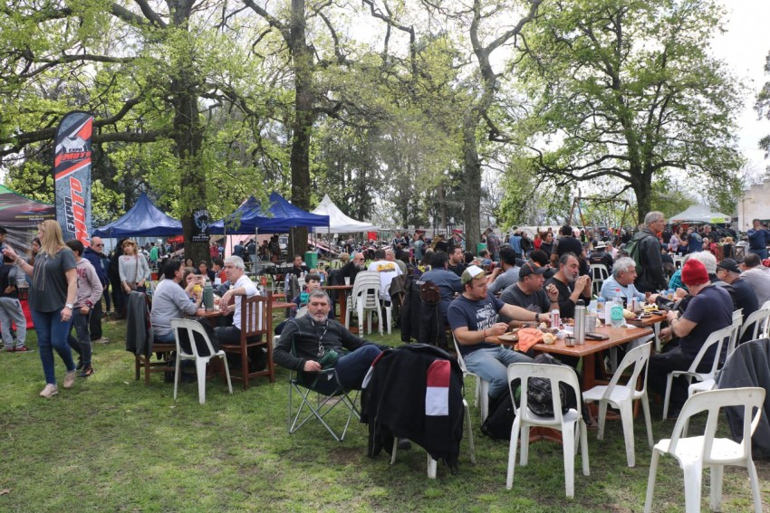 El motoasado reuni a ms de 500 participantes que llegaron de distint