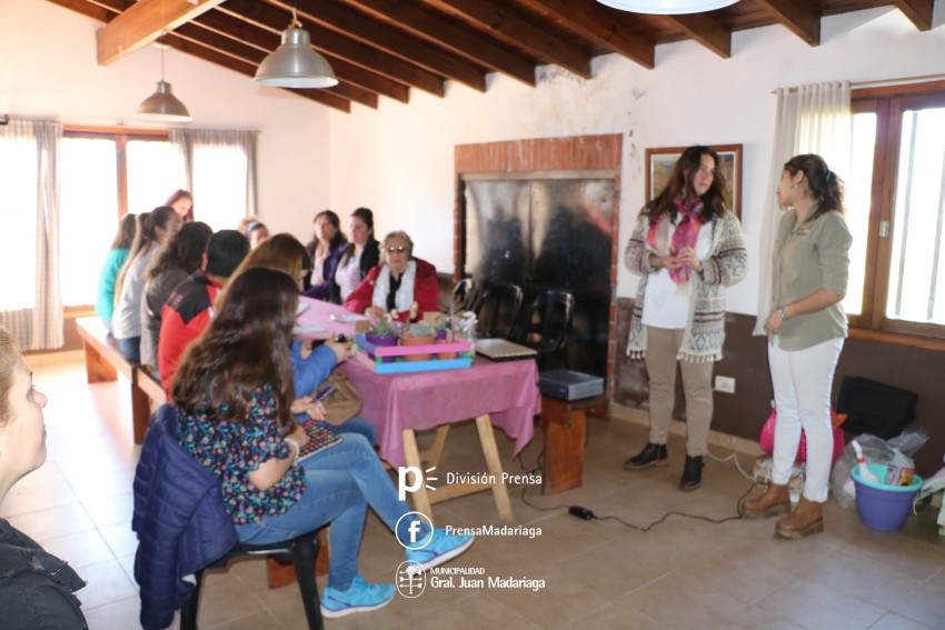 Se realizó el taller sobre cactus y suculentas