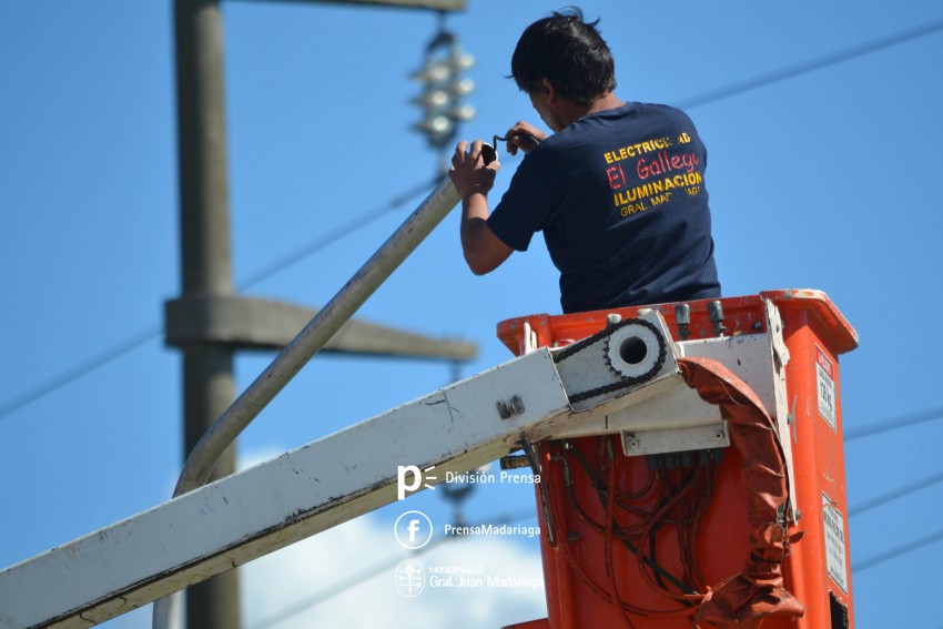 Renovaron la iluminacin en el estacionamiento del Hospital