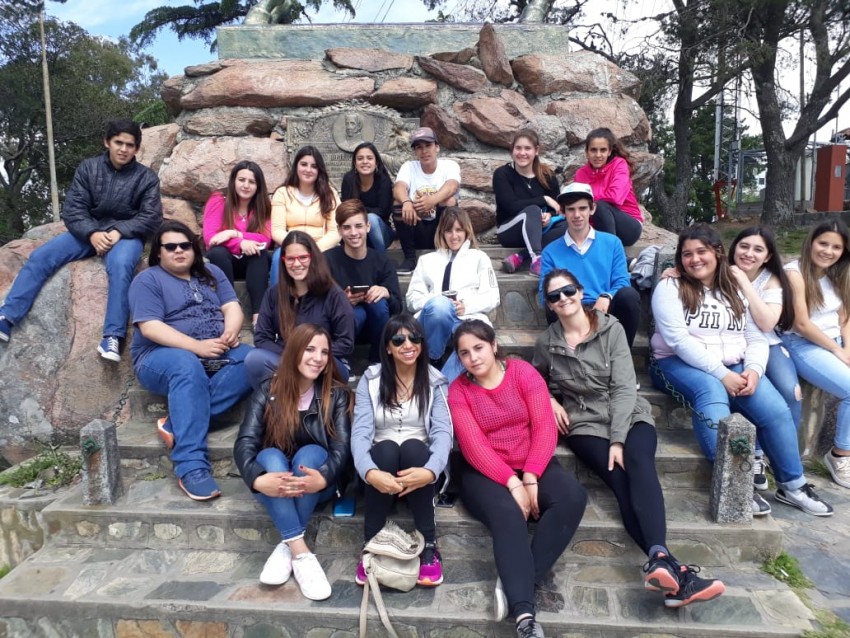 Alumnos de la Secundaria 6 visitaron Tandil