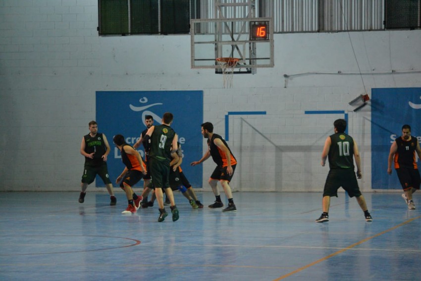 Madariaga se impuso a Social Pinamar en otra fecha del Regional de B�s