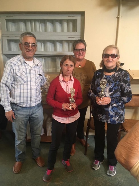 Abuelos bonaerenses participaron del primer torneo de tejo organizado 