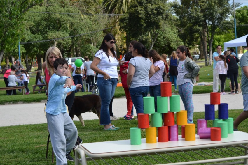 La Jornada Inclusiva dejo entretenimiento y diversión en el Polideport