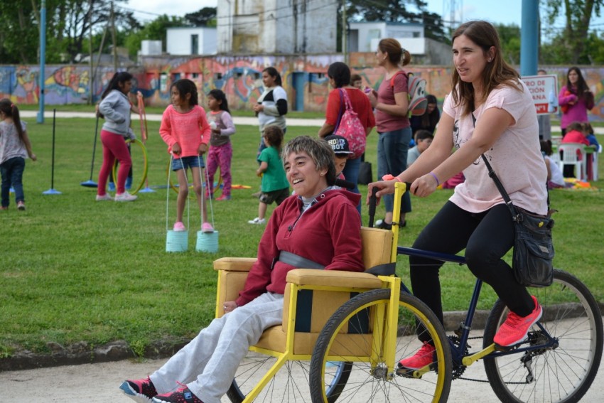 La Jornada Inclusiva dejo entretenimiento y diversión en el Polideport