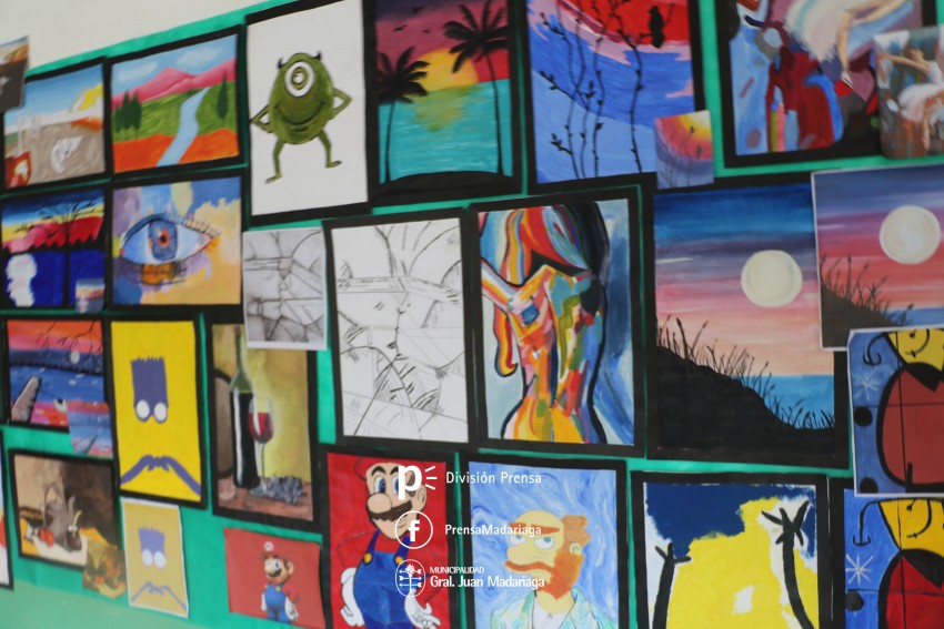 La Secundaria N 6 abri sus puertas y expone su muestra anual