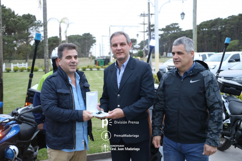 Ritondo entreg 4 motos para el patrullaje en Madariaga