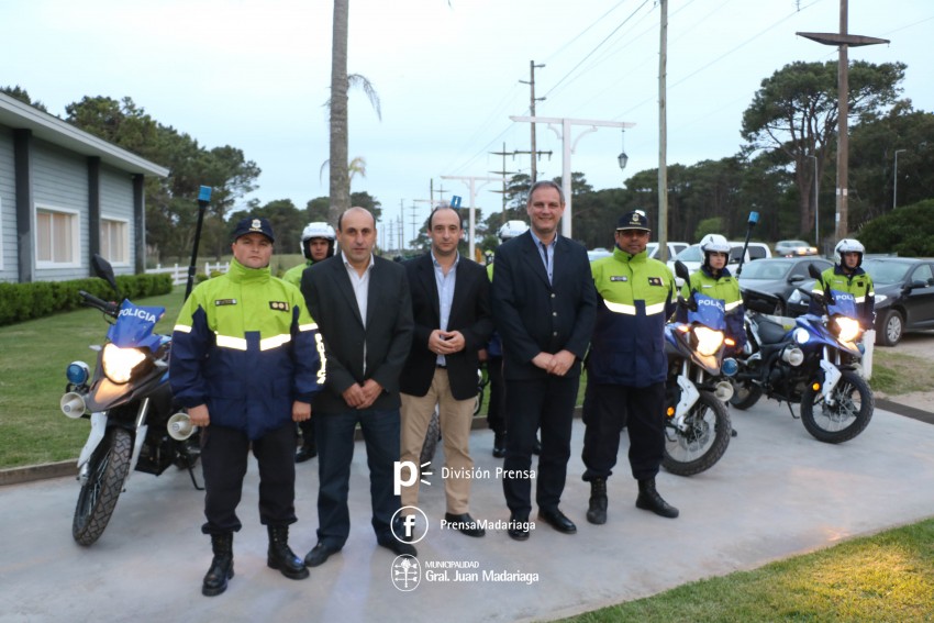 Ritondo entreg 4 motos para el patrullaje en Madariaga