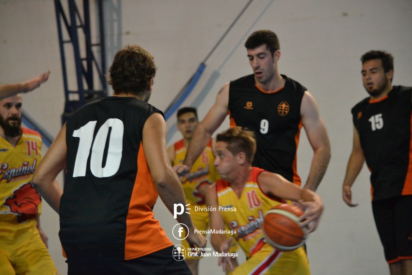 Se jug la primera semifinal de la Copa de Oro