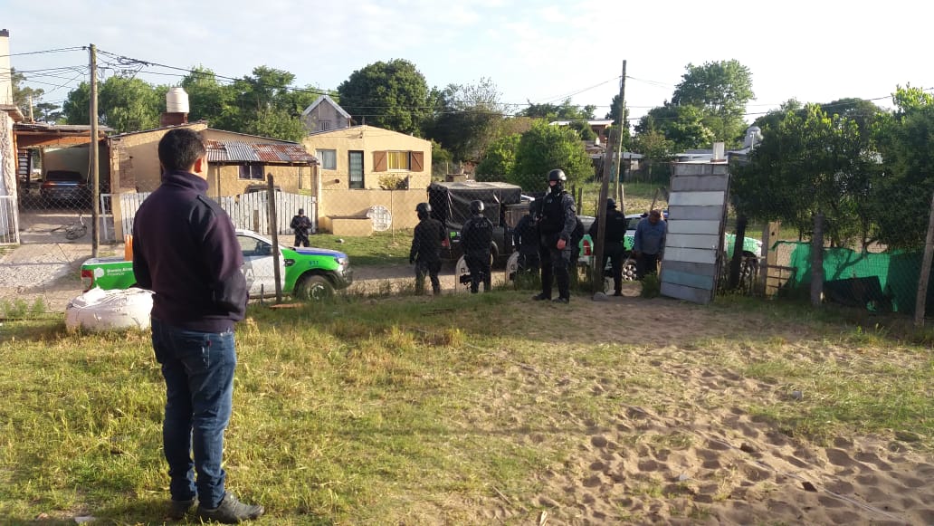 Allanamiento en Villa Gesell por un robo perpetrado en el Frente de Ru