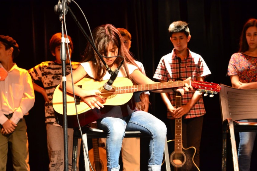 Los alumnos de los talleres dinmicos de Bellas Artes despidieron el a