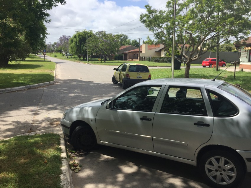 Choque provoca el traslado de una conductora al Hospital Municipal