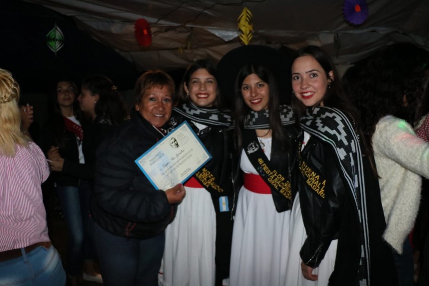 La noche de fogones convoc a multitudes en distintos puntos de la ciu