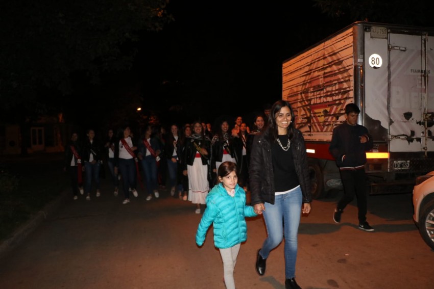 La noche de fogones convoc a multitudes en distintos puntos de la ciu