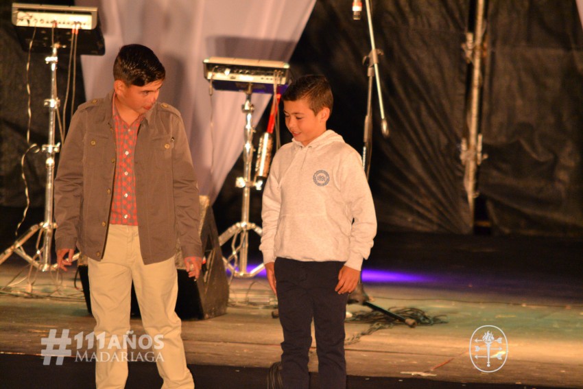 Las postulantes se lucieron con los vestidos de Buenas Mozas