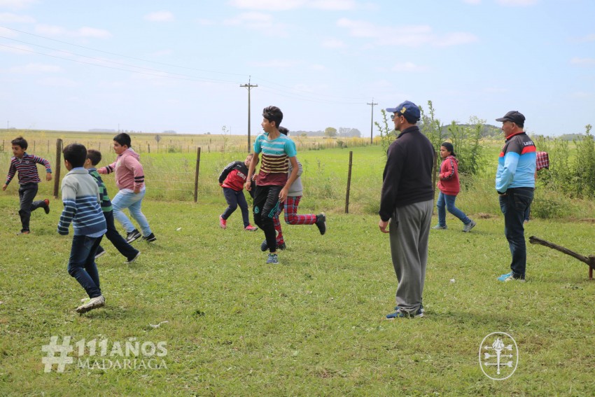 Los chicos de Macedo festejaron el cierre anual de la Escuelita de ft