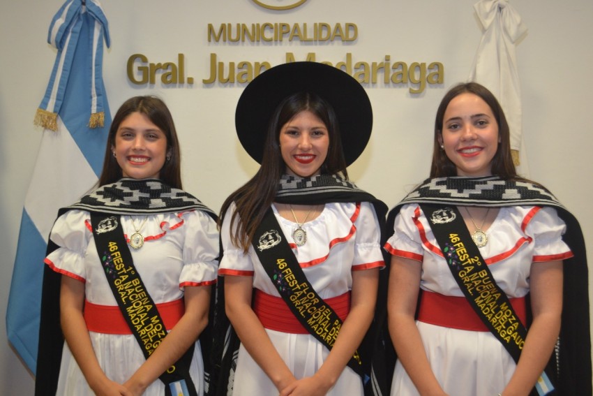 Las reinas invitadas visitaron el Palacio Municipal