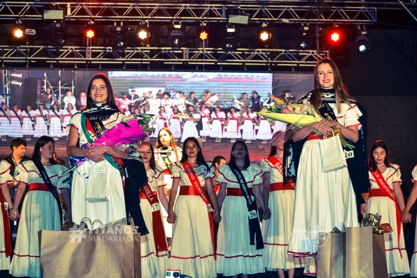 La eleccin de la Flor del Pago en fotos