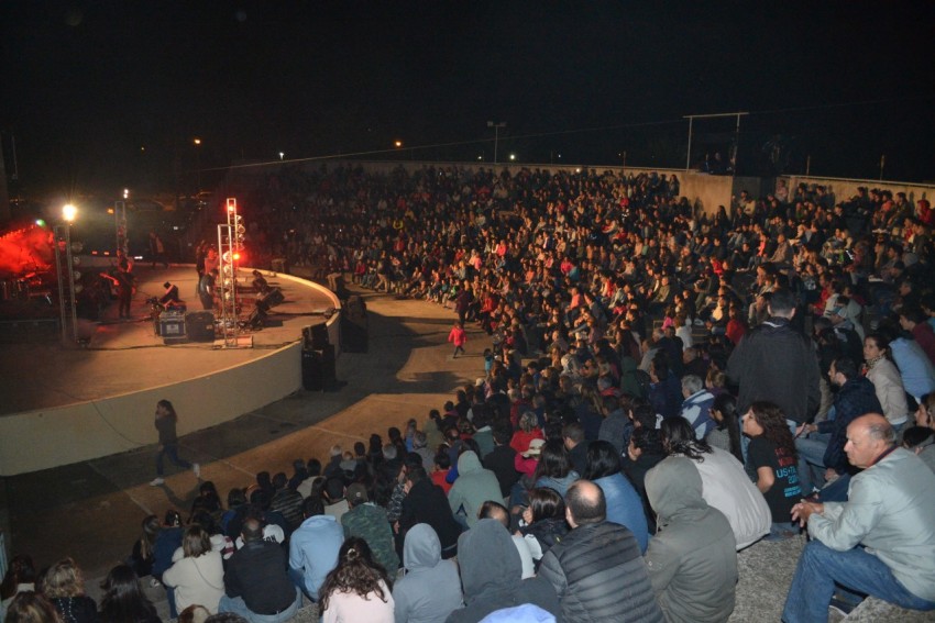 PRISMA colm el Anfiteatro con su experiencia Pink Floyd