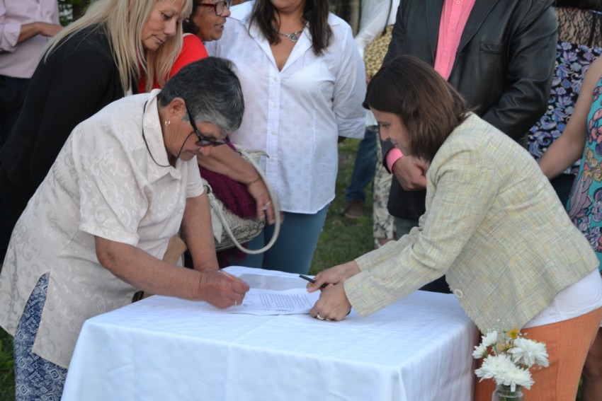 Entregaron el terreno en donde se levantar la Sociedad de Fomento del