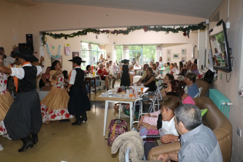 Los abuelos del Hogar 