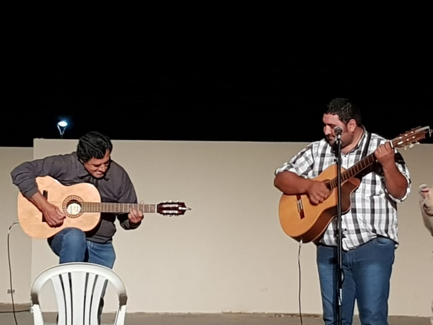 Folclore en los barrios pas por el Quintanilla y ya tiene sus primero