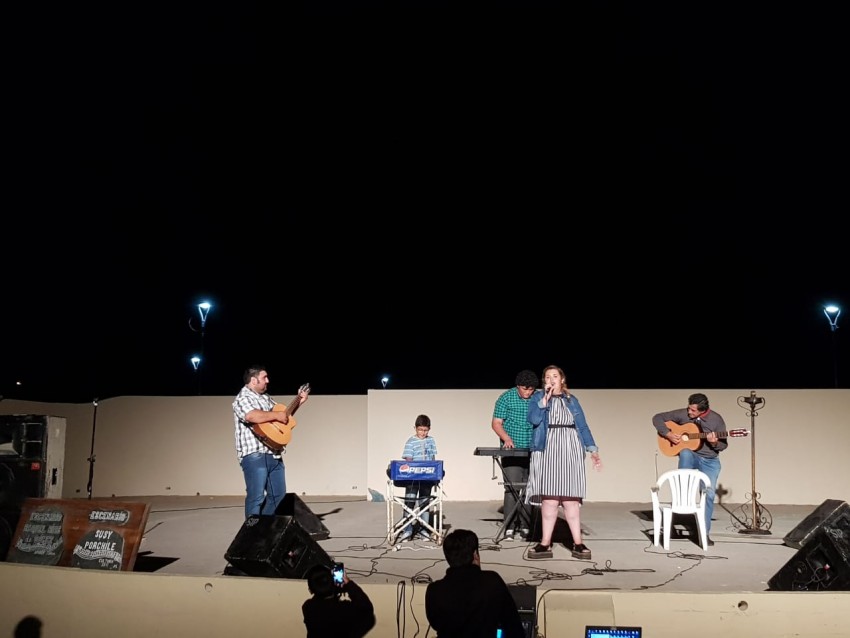 Folclore en los barrios pas por el Quintanilla y ya tiene sus primero