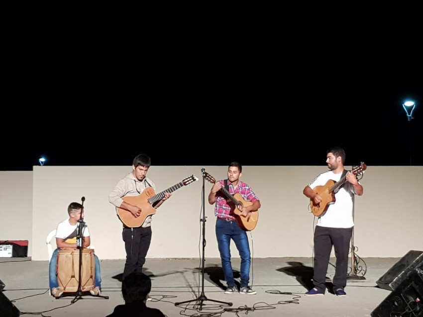 Folclore en los barrios pas por el Quintanilla y ya tiene sus primero