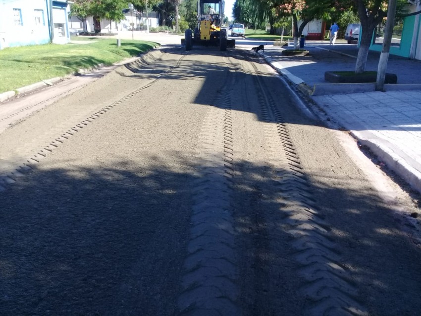 Enaltecieron la calle y la mejoraron con polvo de piedra