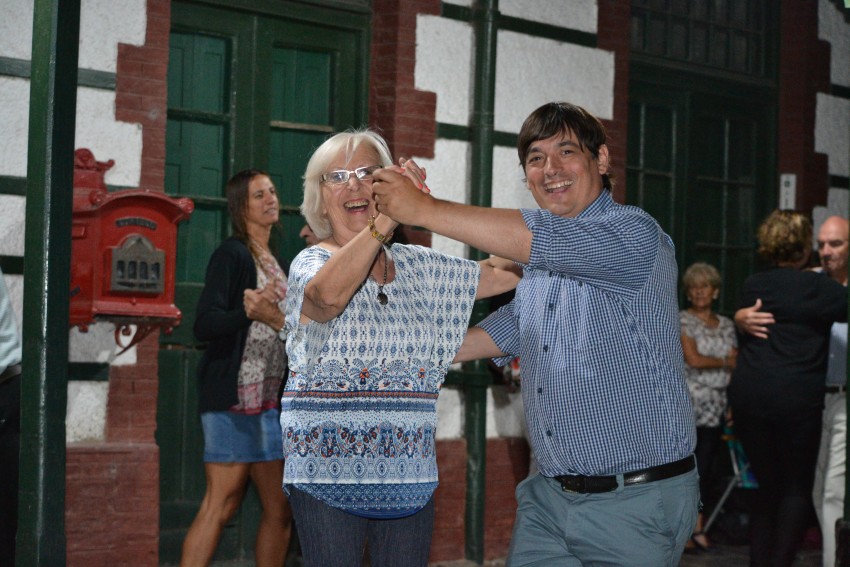 El 2x4 brill en las tardecitas Culturales de este sbado