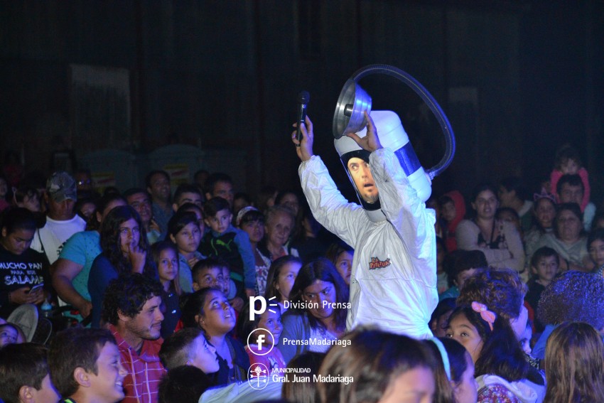 La Pipetu deslumbr con su espectculo en el Predio de la Estacin y 