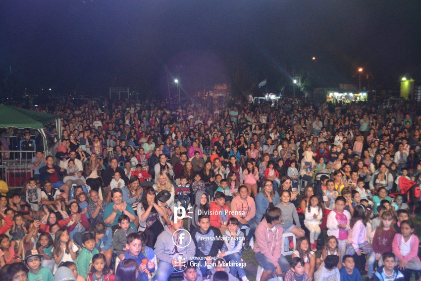 La Pipetu deslumbr con su espectculo en el Predio de la Estacin y 