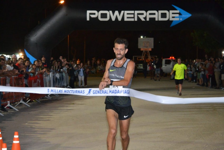 Luis Molina y Micaela Levaggi marcaron el camino en las 5 Millas Noctu