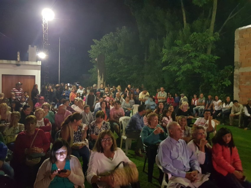 El Barrio Norte entreg otra destacada noche al ciclo Folclore en los 