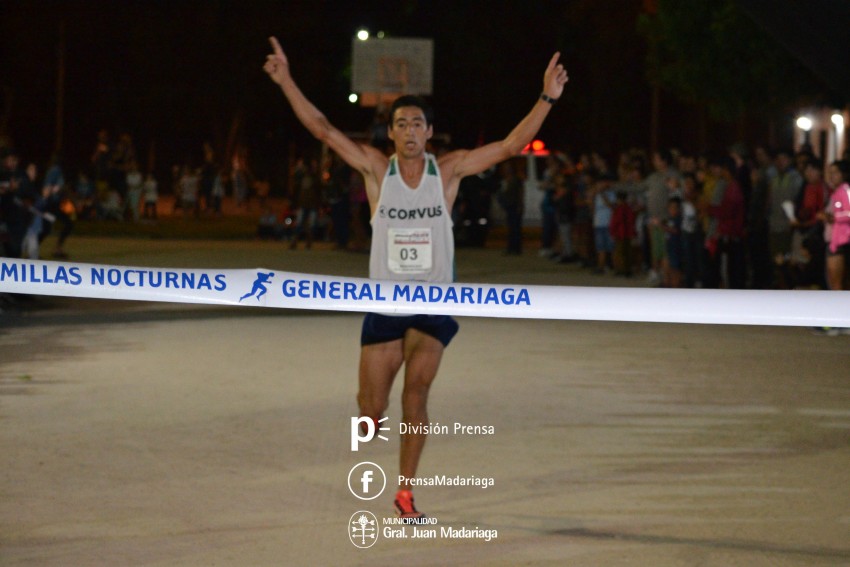 Las 5 Millas Nocturnas en fotos