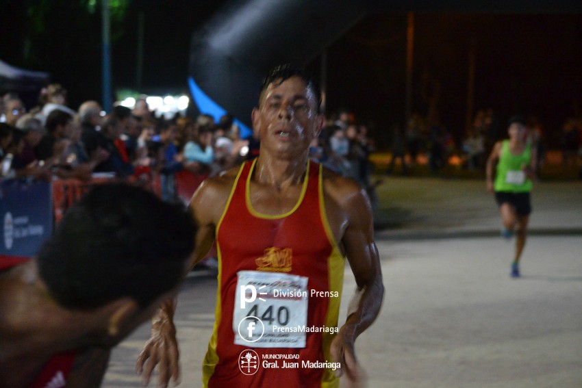 Las 5 Millas Nocturnas en fotos