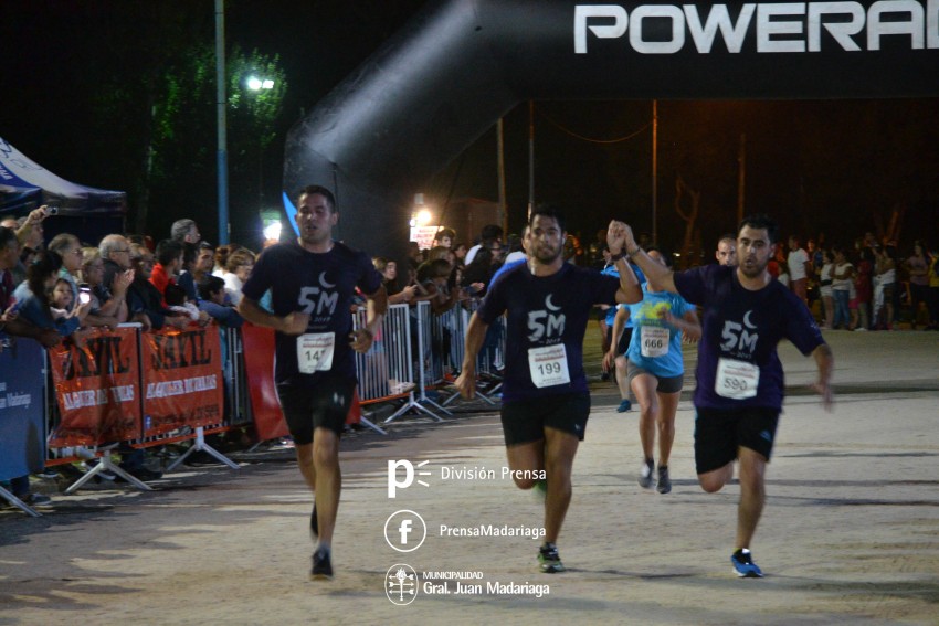 Las 5 Millas Nocturnas en fotos